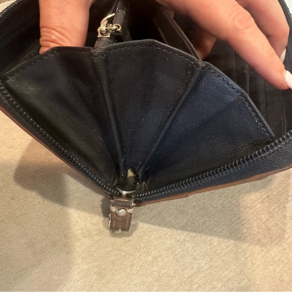 Coach zipper wallet - Picture 6 of 12